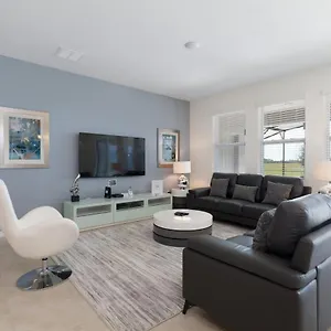  Holiday home 8012 Oak Shadow Court At Solterra United States